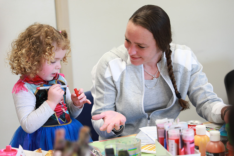 Tori and her daughter Carly at The Create and Read Project